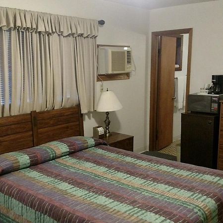 Out West Motel Milton-Freewater Экстерьер фото